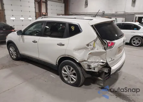 2015 Nissan Rogue Sv z USA, uszkodzony, nr VIN 5N1AT2MV1FC766139